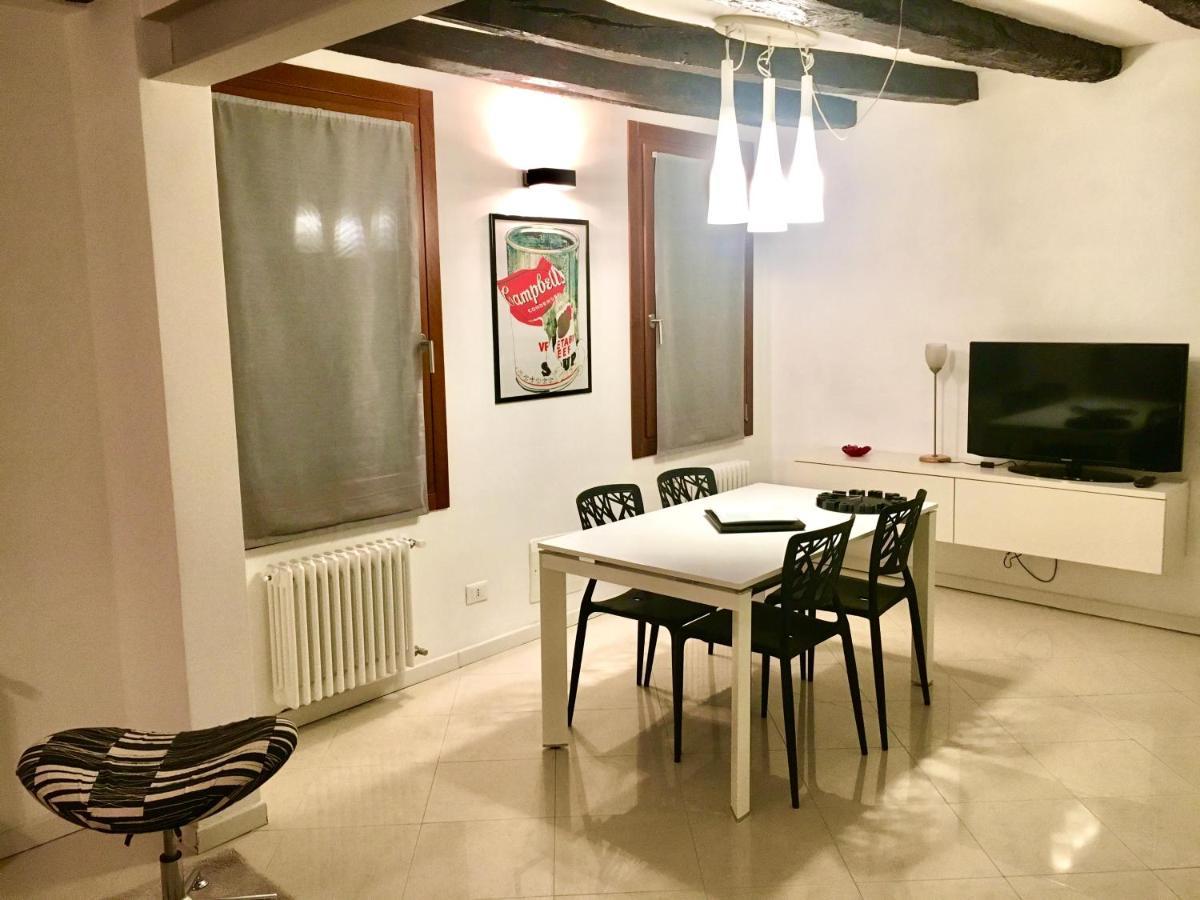 Venice Mirrors Екстер'єр фото